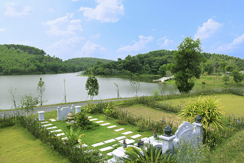 TÁNG MẢ VỀ ĐÊM