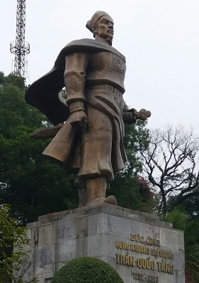 THĂM ĐỀN CỬA ÔNG: CẦU TÀI, CẦU LỘC, CẦU BÌNH AN